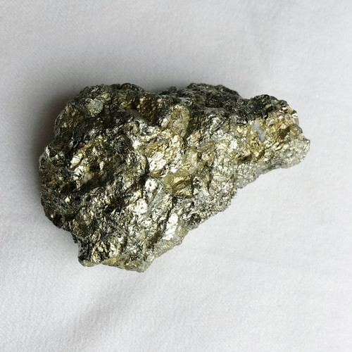 سنگ پریت طلایی