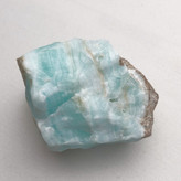 اراگونیت ابی