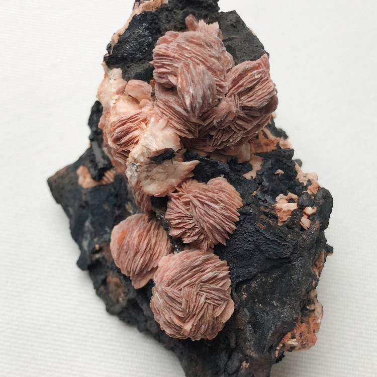 سنگ باریت سیاه