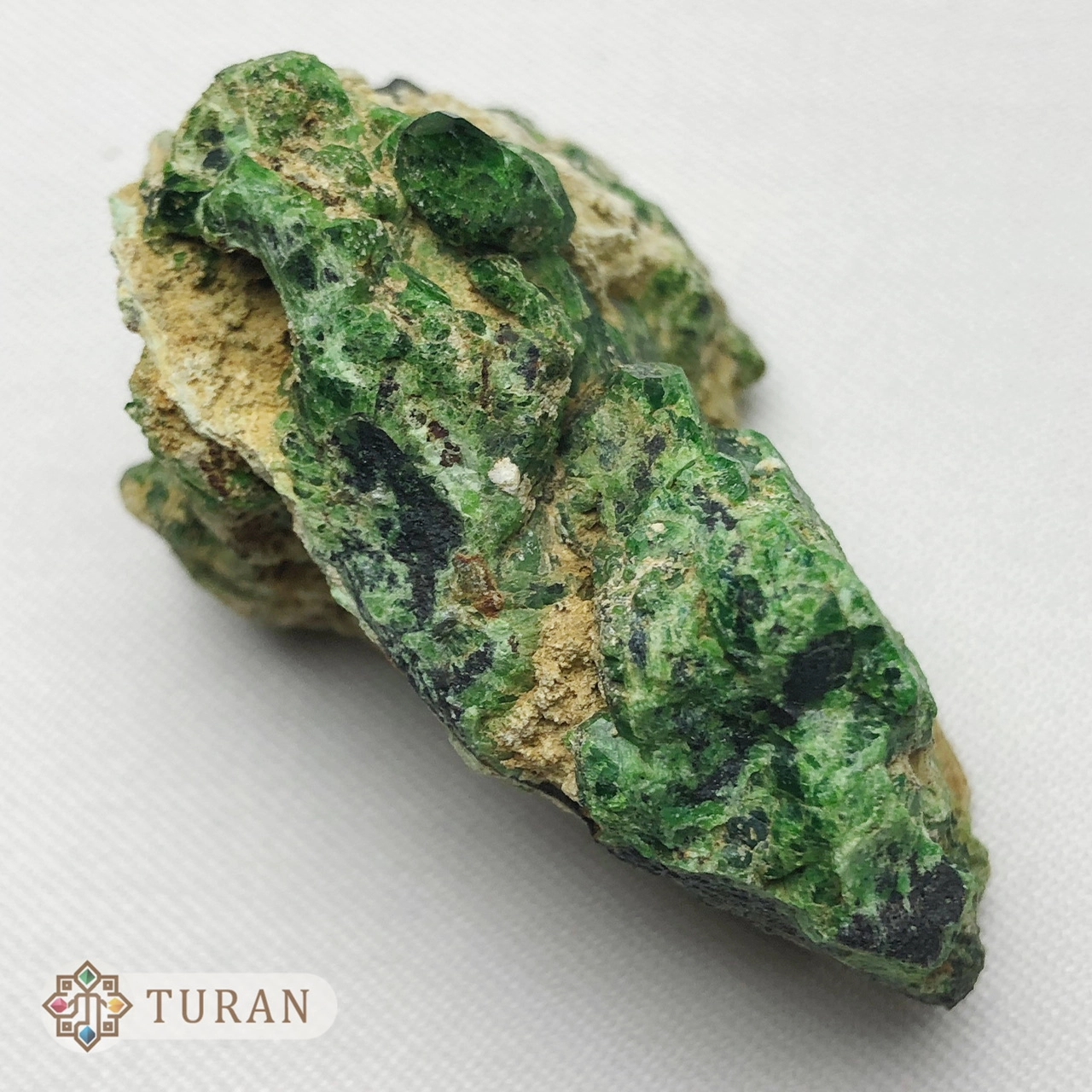 گارنت دمانتوئید