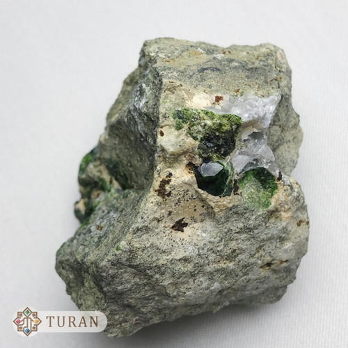 گارنت دمانتوئید