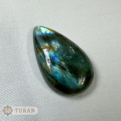 نگین سنگ لابرادوریت طبیعی با لابرادونسی سبز وآبی 8.5 گرم