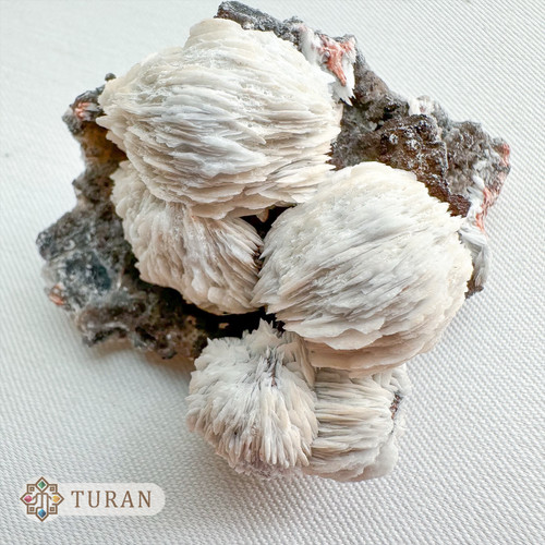 سنگ راف باریت توپی سفید طبیعی و کمیاب 82 گرم