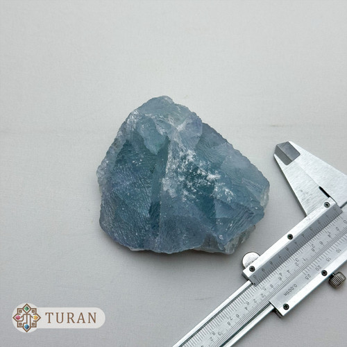 کانی فلوریت آبی طبیعی کلکسیونی 271 گرم